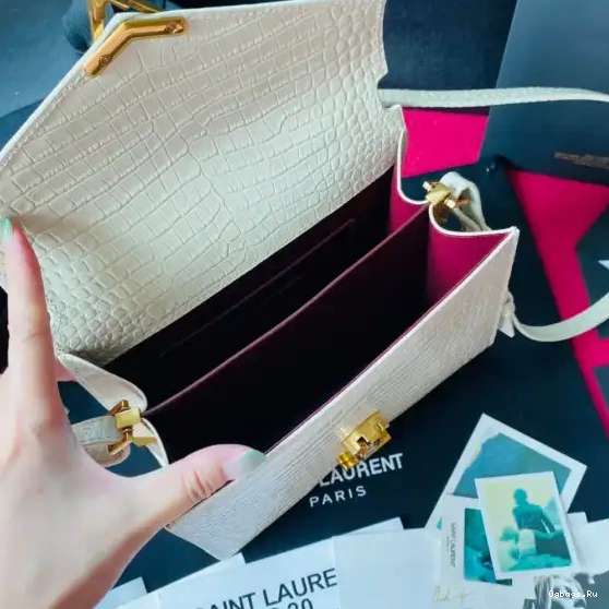 TOP BAG CASSANDRA YSL MINI HANDLE 0610